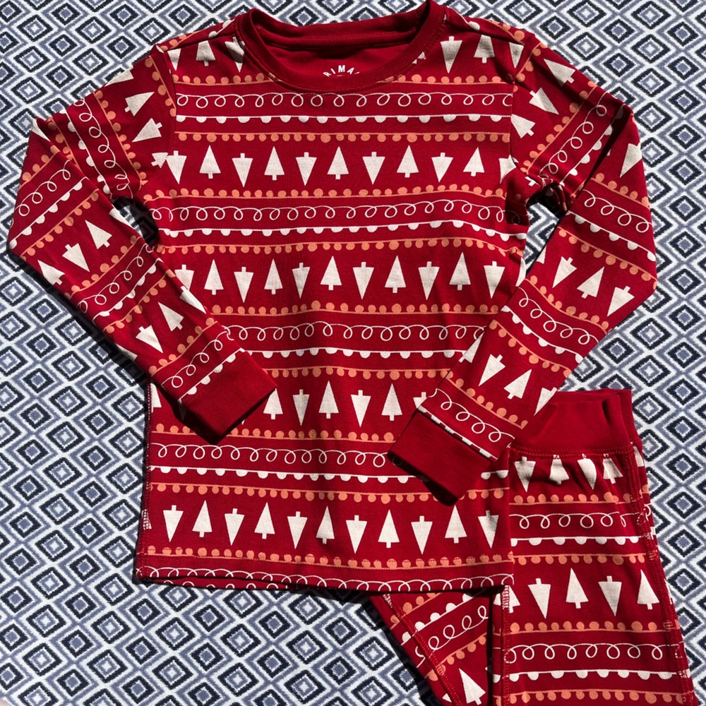Primary "Tinsel Trees" Holiday Long-Sleeve Pajama Top and Pants, Size 6-7, VGUC